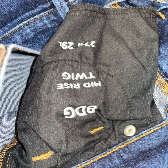 Urban Outfitters BDG Mid Rise Twig Jeans - Picture 5 of 5
